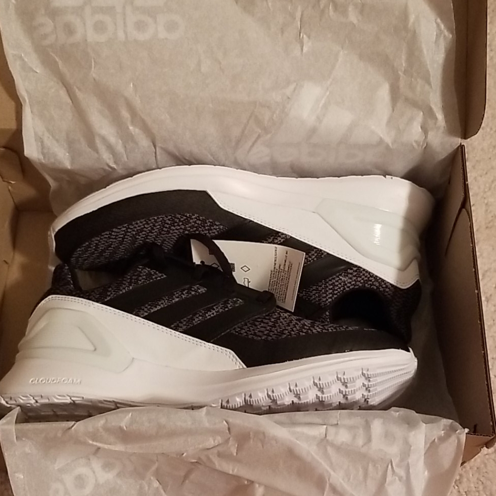 Adidas shoes - Picture 7 of 7